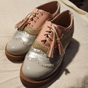 Stylish Pink and Silver Women's Oxfords Wiyh Tassle Laces
